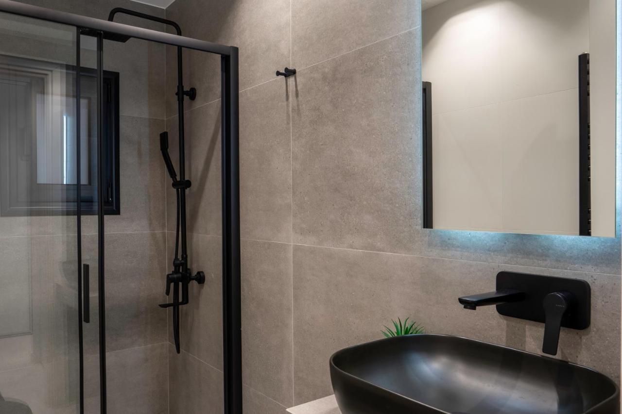 Luxury Studio Apartment In The Heart Of Athens Exterior photo
